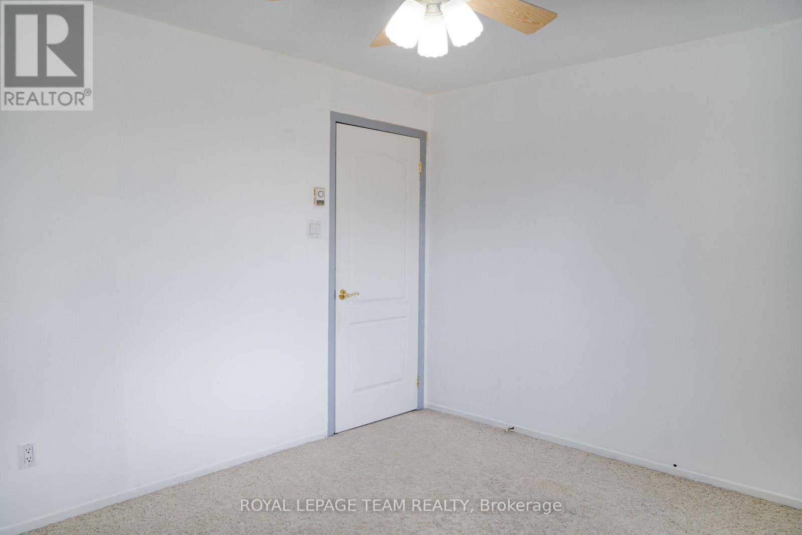 406 - 270 Brittany Drive, Ottawa, Ontario  K1K 4M3 - Photo 15 - X12420396