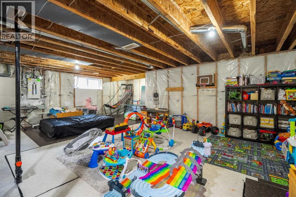 808 Coopers Square Sw, Airdrie, Alberta  T4B 0G6 - Photo 37 - A2255556