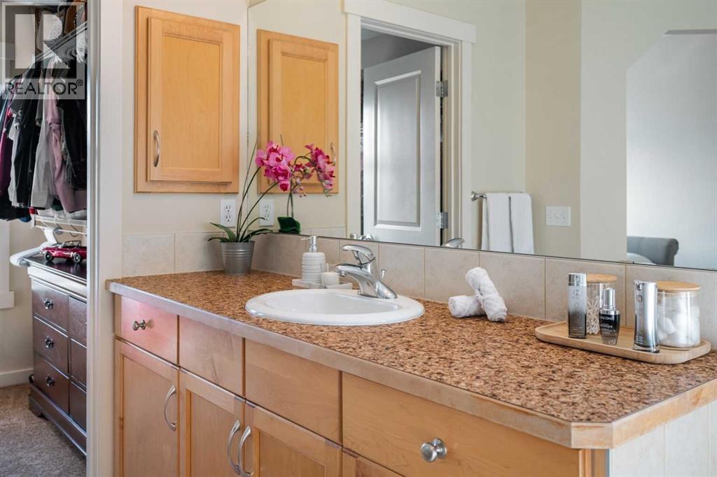 808 Coopers Square Sw, Airdrie, Alberta  T4B 0G6 - Photo 27 - A2255556