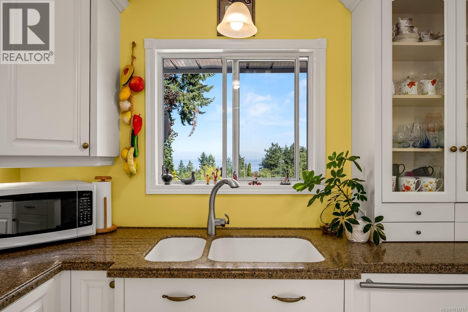 1927 Wilson Rd, Courtenay, British Columbia  V9J 1V6 - Photo 31 - 1012217