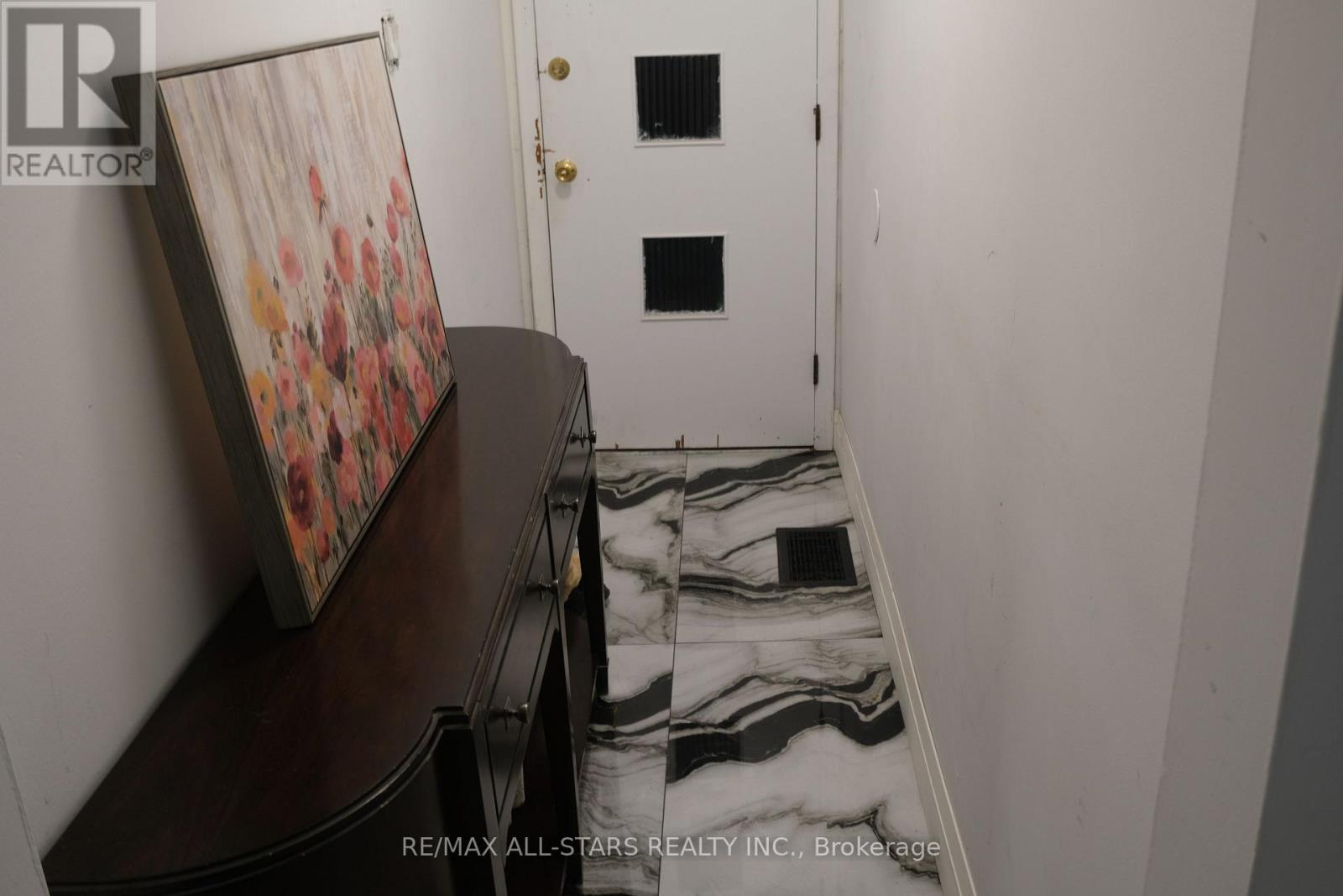 75 Keith Street, Hamilton, Ontario  L8L 3S2 - Photo 7 - X12484887