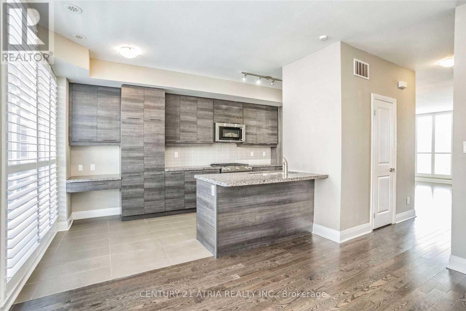 6 - 110 Little Creek Road, Mississauga, Ontario  L5R 0E9 - Photo 15 - W12362416