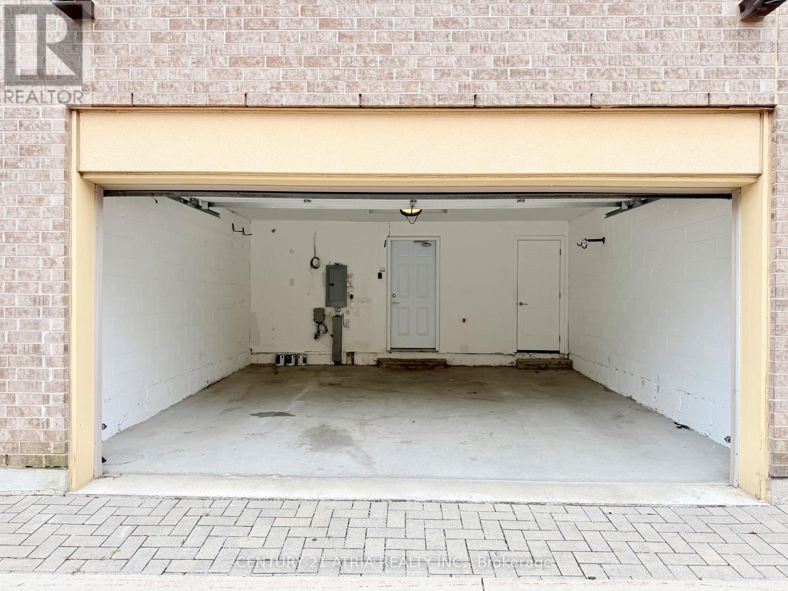 6 - 110 Little Creek Road, Mississauga, Ontario  L5R 0E9 - Photo 35 - W12362416