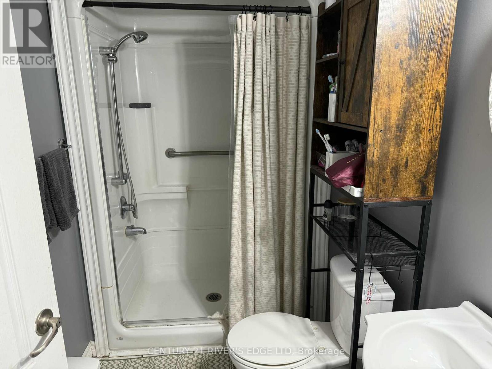 101 Schofield Avenue, Brockville, Ontario  K6V 4M7 - Photo 14 - X12484890