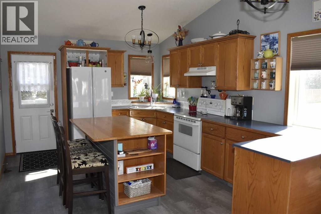 4923 55 Street, Alix, Alberta  T0C 0B0 - Photo 12 - A2265767