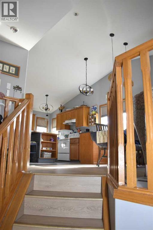 4923 55 Street, Alix, Alberta  T0C 0B0 - Photo 5 - A2265767