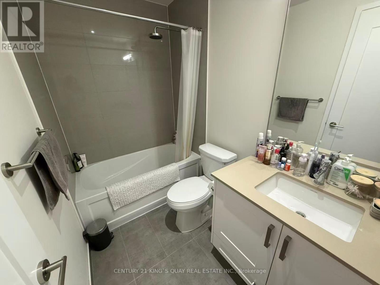 201 - 99 John Street, Toronto, Ontario  M5V 0S6 - Photo 19 - C12484904