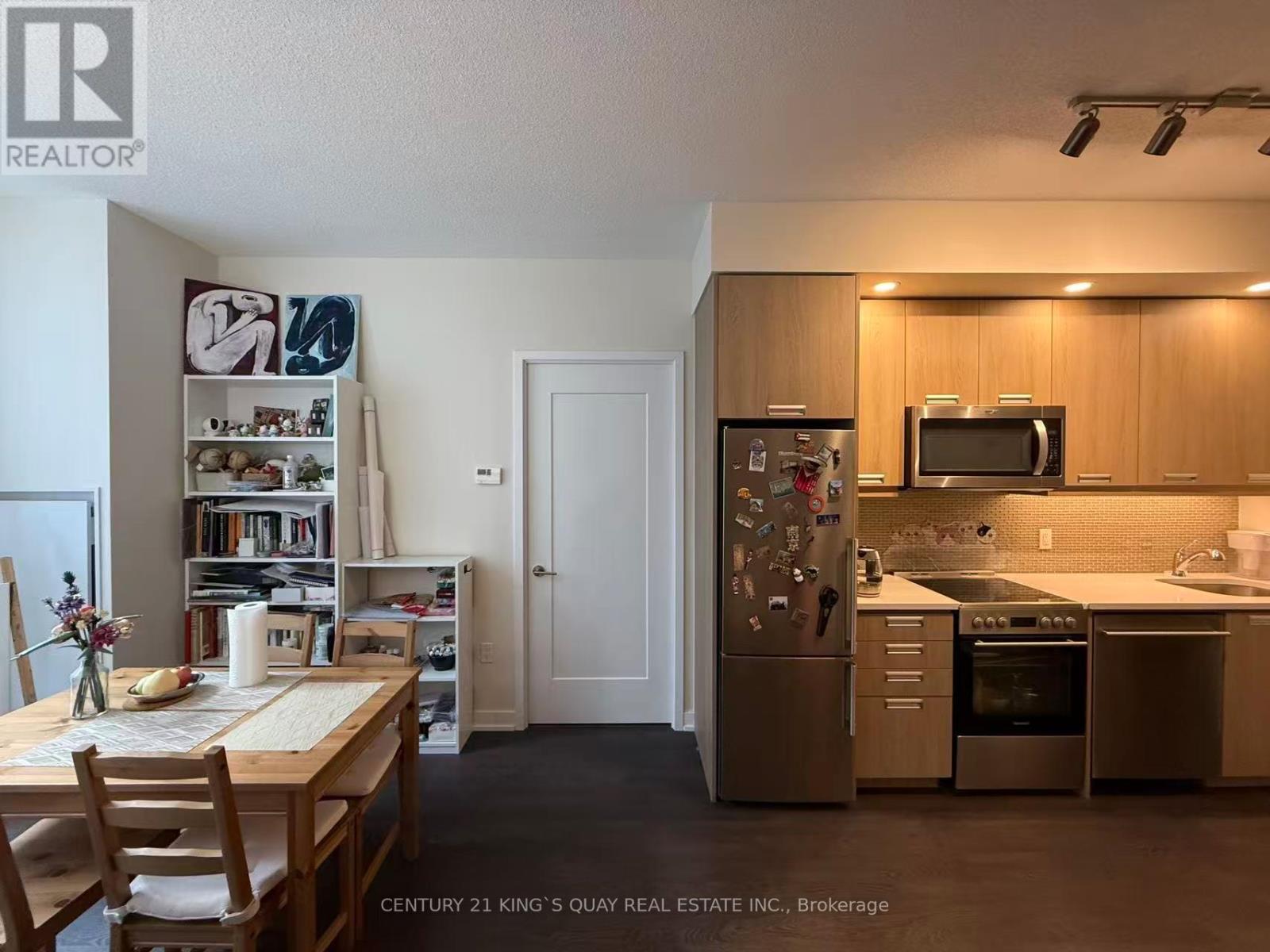 201 - 99 John Street, Toronto, Ontario  M5V 0S6 - Photo 9 - C12484904