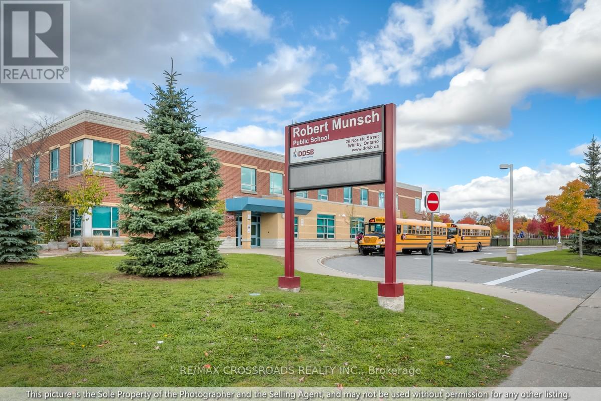 26 Lurosa Crescent, Whitby, Ontario  L1R 3A9 - Photo 25 - E12484901