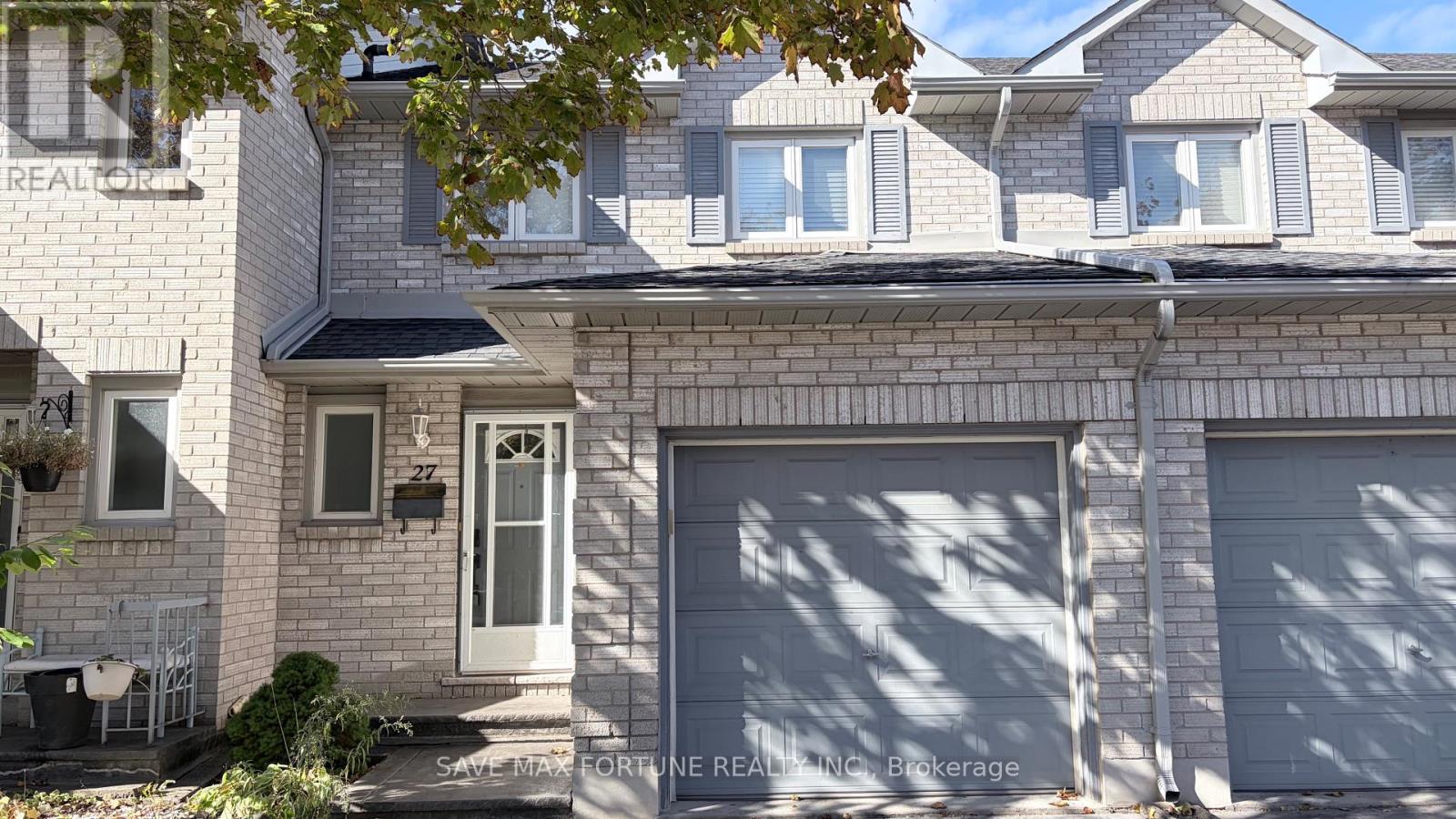 27 - 1 Royalwood Court, Hamilton, Ontario  L8E 4Y2 - Photo 2 - X12482291