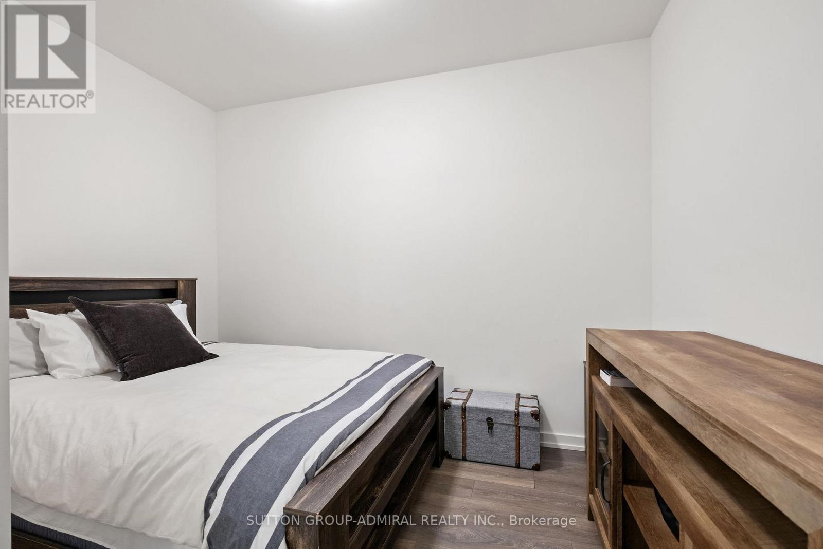 305 - 21 Matchedash Street, Orillia, Ontario  L3V 3T1 - Photo 16 - S12484907