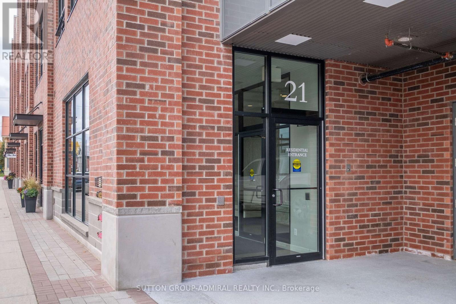 305 - 21 Matchedash Street, Orillia, Ontario  L3V 3T1 - Photo 27 - S12484907