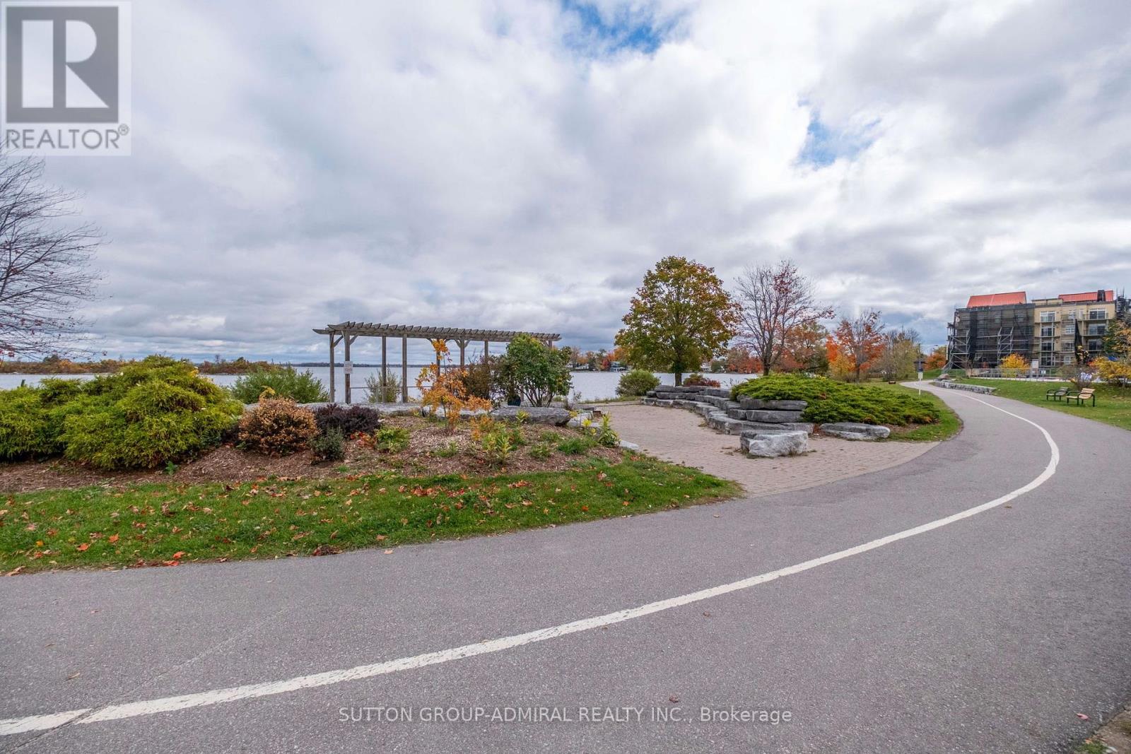 305 - 21 Matchedash Street, Orillia, Ontario  L3V 3T1 - Photo 30 - S12484907