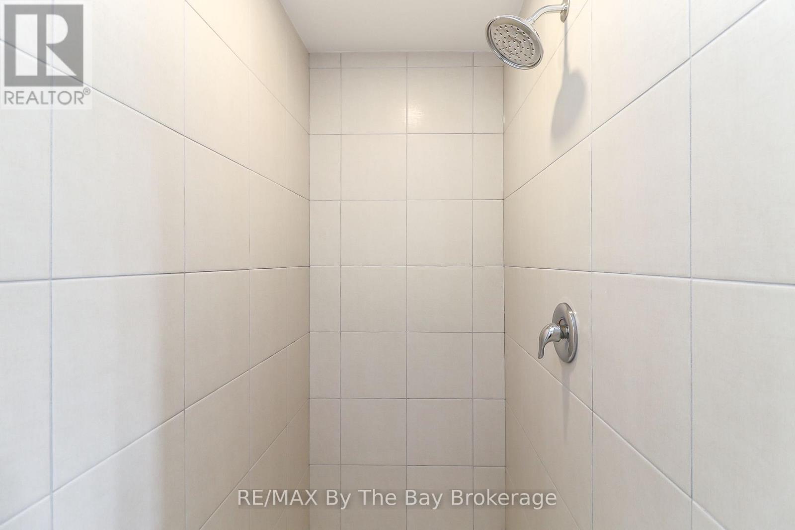 65 Amber Drive, Wasaga Beach, Ontario  L9Z 0R9 - Photo 31 - S12484914