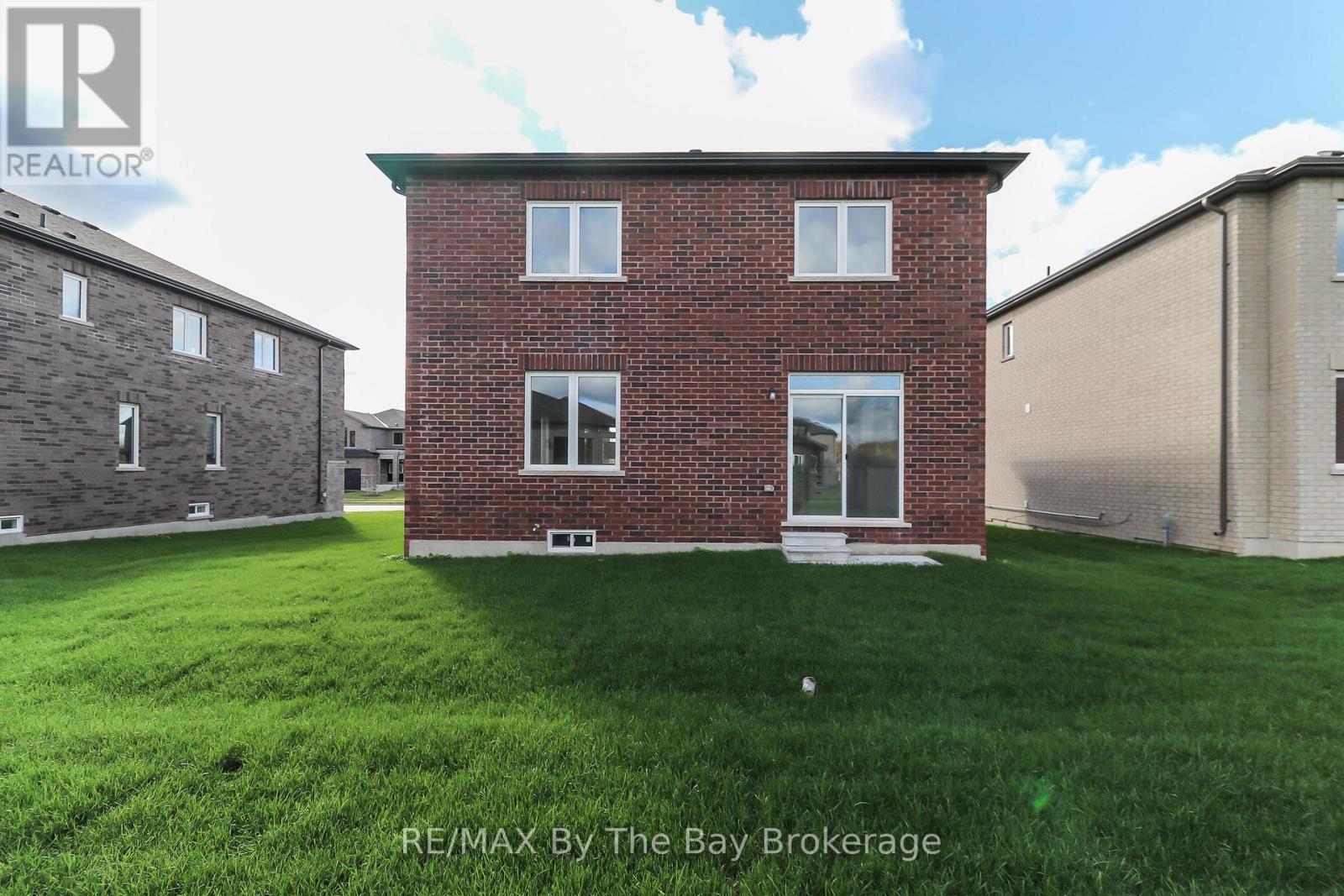 65 Amber Drive, Wasaga Beach, Ontario  L9Z 0R9 - Photo 4 - S12484914