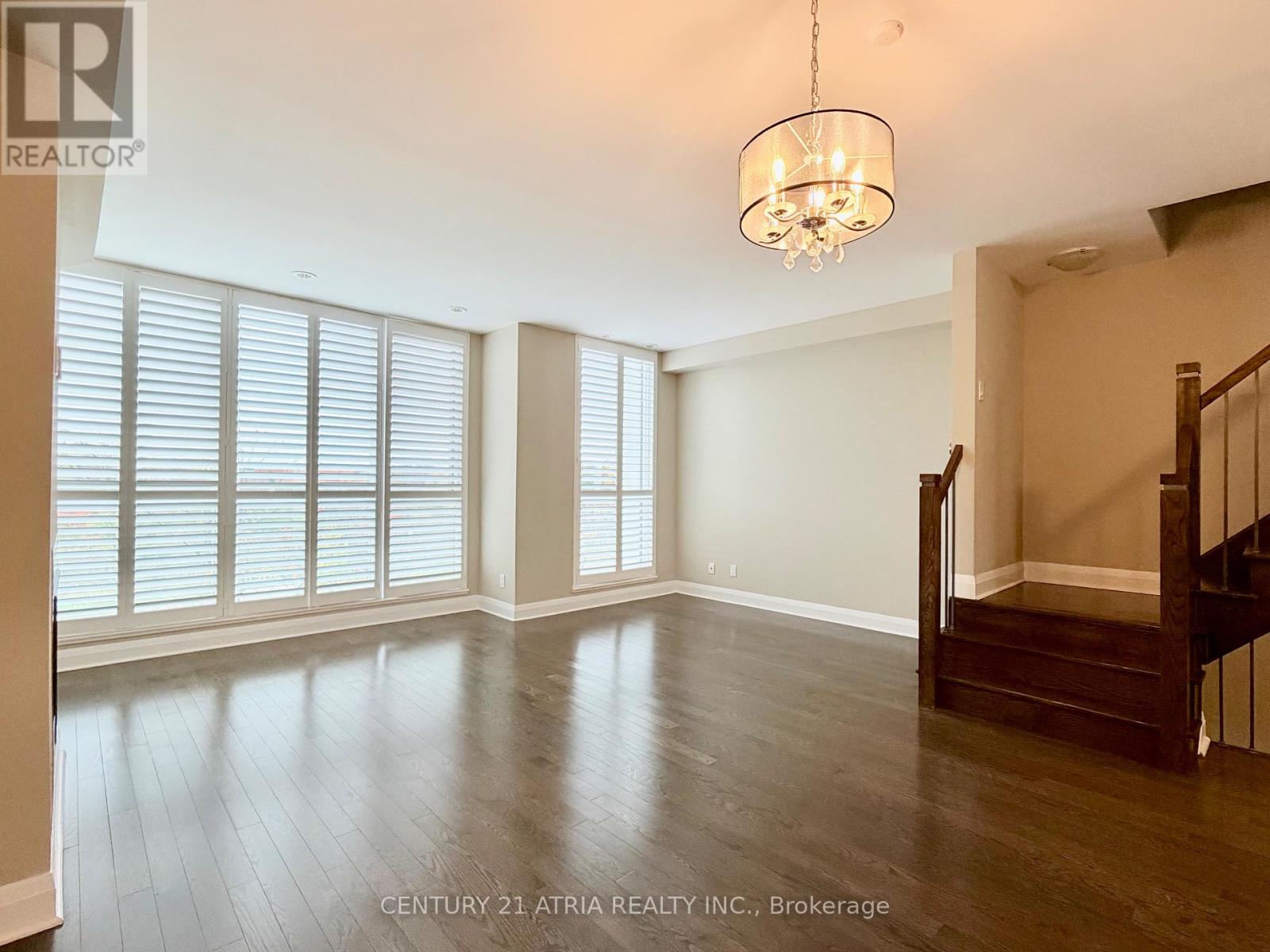 110 Little Creek Road, Mississauga, Ontario  L5R 0E9 - Photo 12 - W12484900