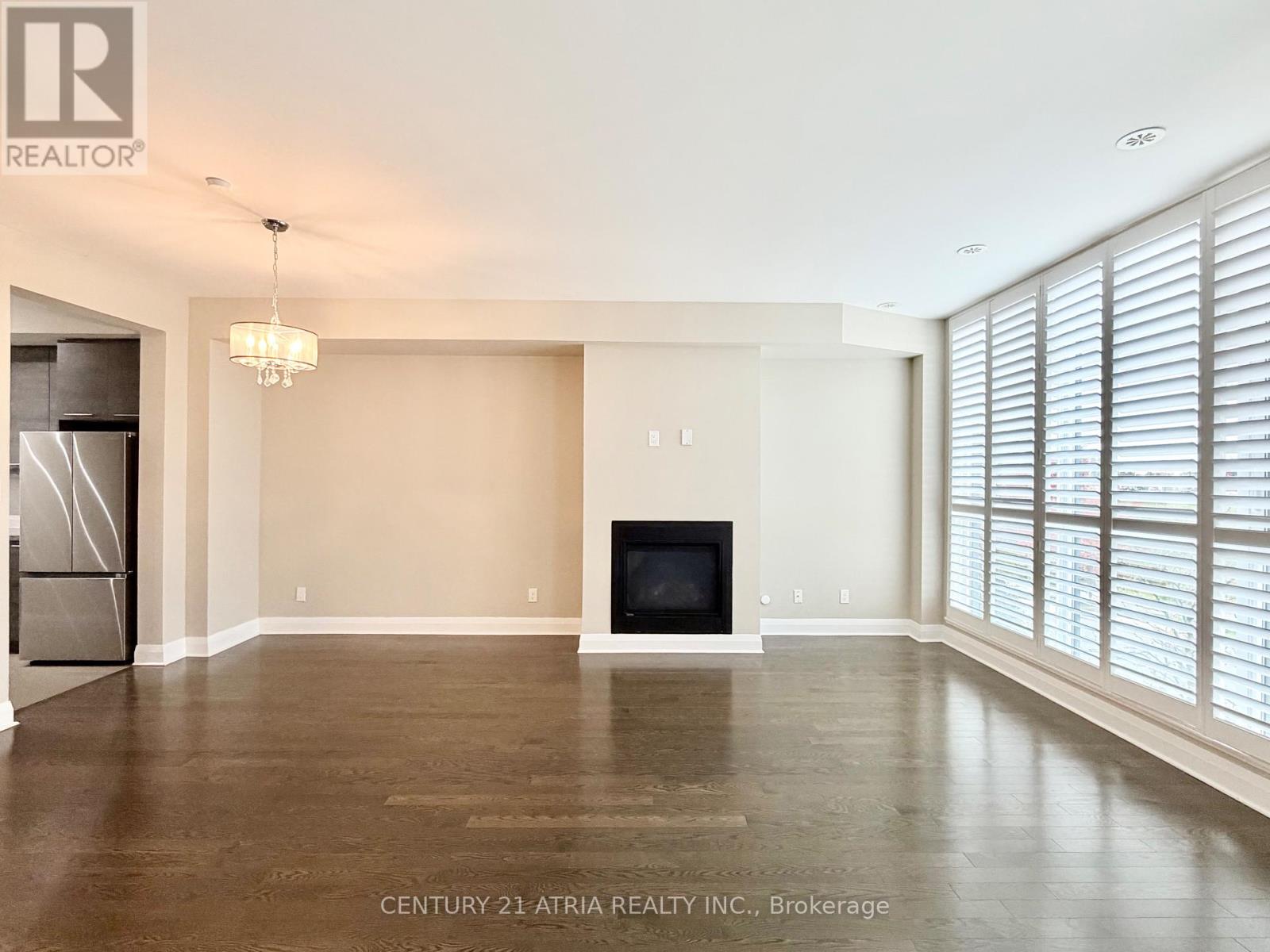 110 Little Creek Road, Mississauga, Ontario  L5R 0E9 - Photo 13 - W12484900