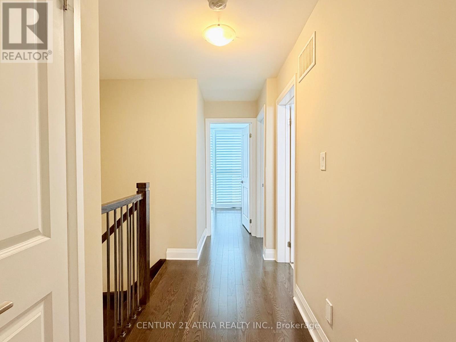 110 Little Creek Road, Mississauga, Ontario  L5R 0E9 - Photo 14 - W12484900