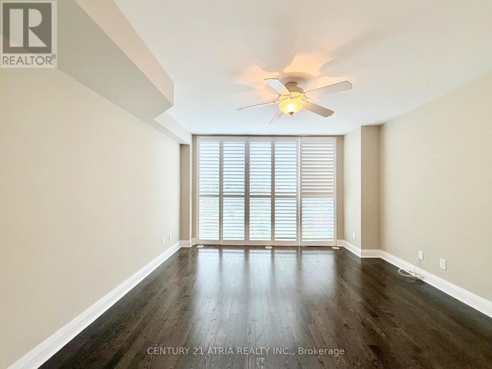 110 Little Creek Road, Mississauga, Ontario  L5R 0E9 - Photo 15 - W12484900