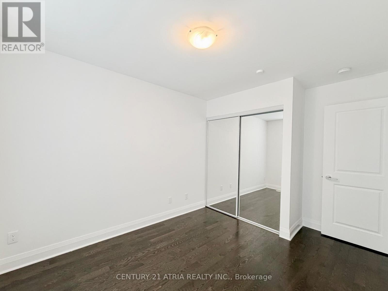 110 Little Creek Road, Mississauga, Ontario  L5R 0E9 - Photo 24 - W12484900