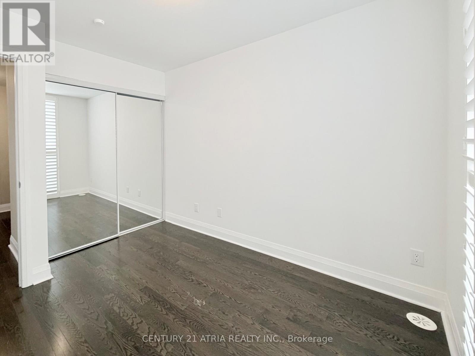 110 Little Creek Road, Mississauga, Ontario  L5R 0E9 - Photo 27 - W12484900