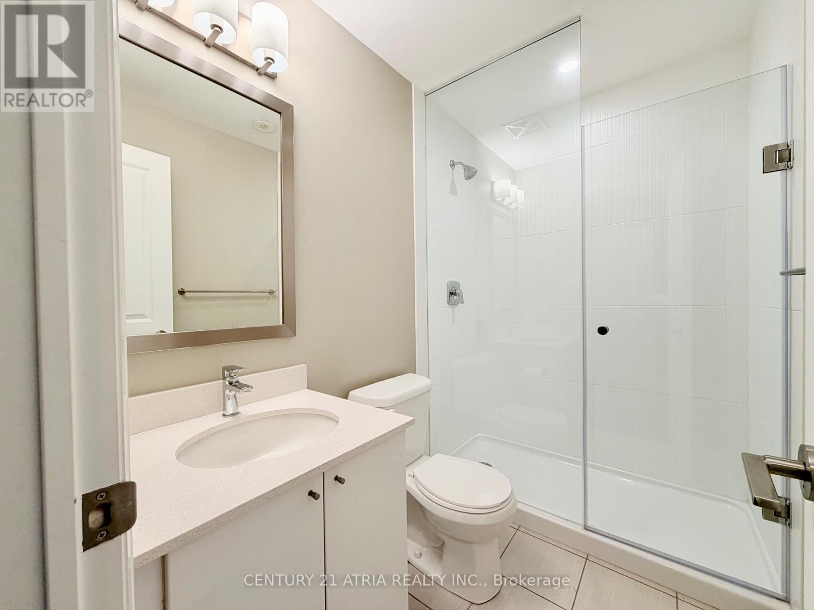 110 Little Creek Road, Mississauga, Ontario  L5R 0E9 - Photo 5 - W12484900