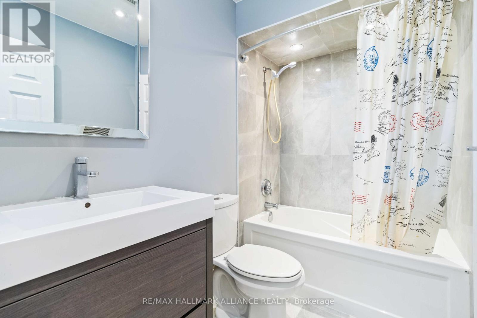 35 - 1591 South Parade Court, Mississauga, Ontario  L5M 6G1 - Photo 10 - W12484903
