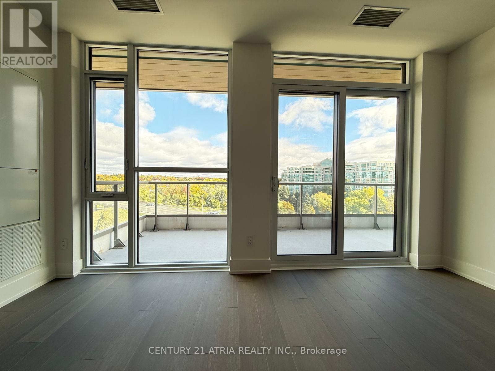 715 - 399 Royal Orchard Boulevard, Markham, Ontario  L3T 0H4 - Photo 12 - N12483781