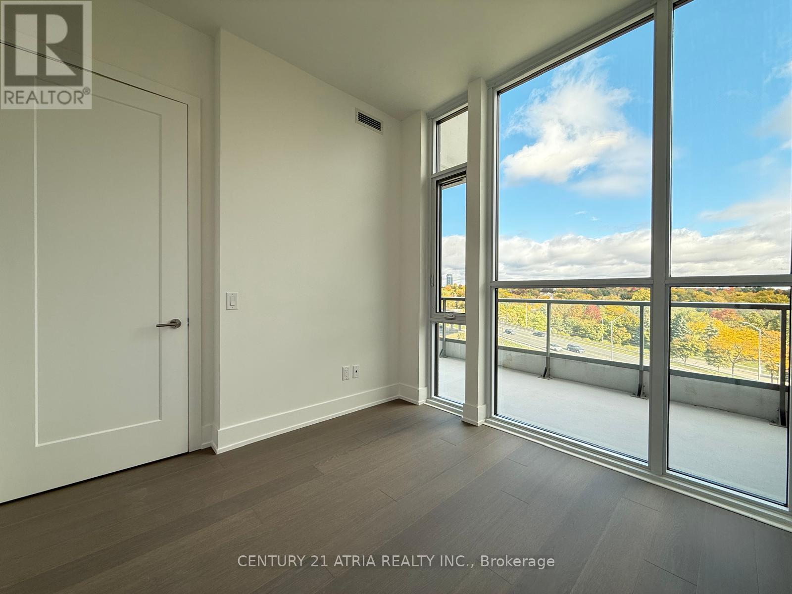 715 - 399 Royal Orchard Boulevard, Markham, Ontario  L3T 0H4 - Photo 14 - N12483781