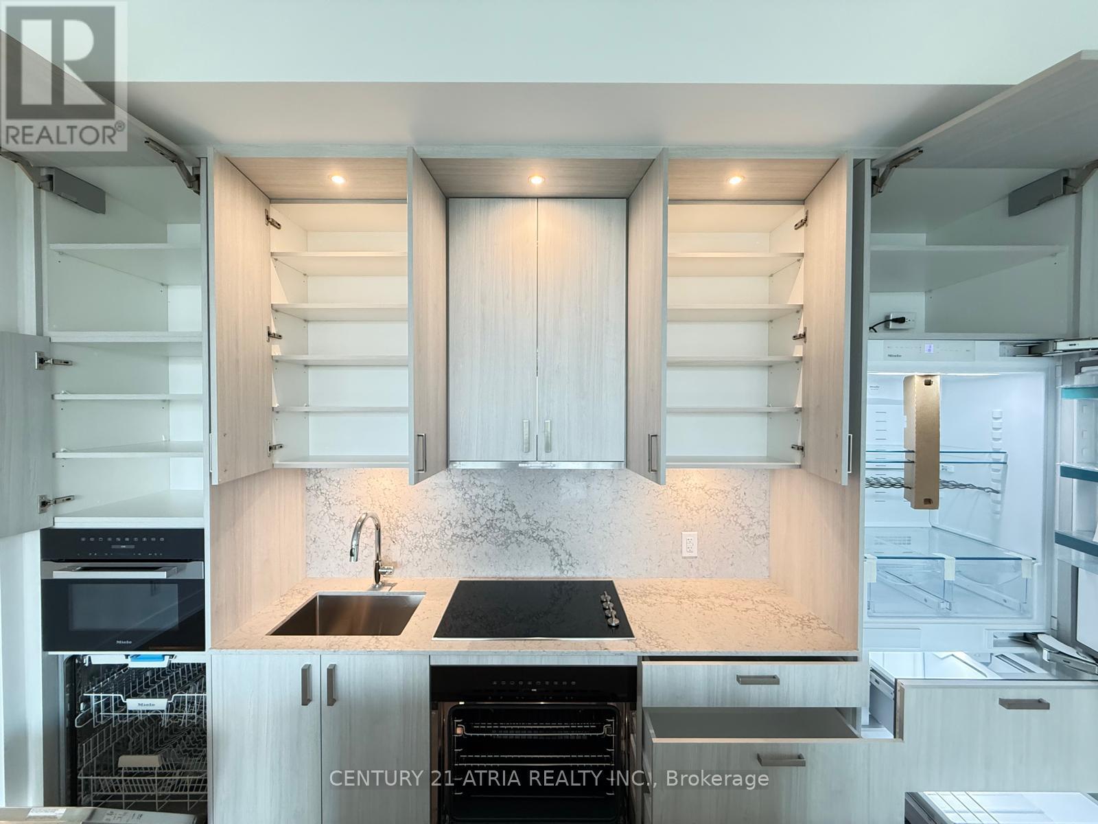715 - 399 Royal Orchard Boulevard, Markham, Ontario  L3T 0H4 - Photo 9 - N12483781
