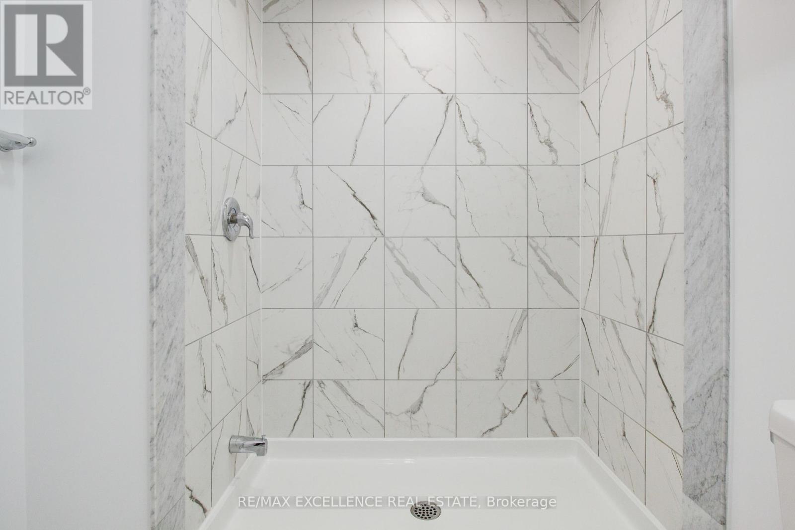 49 Malcolm Crescent, Haldimand, Ontario  N3W 0E9 - Photo 26 - X12484895
