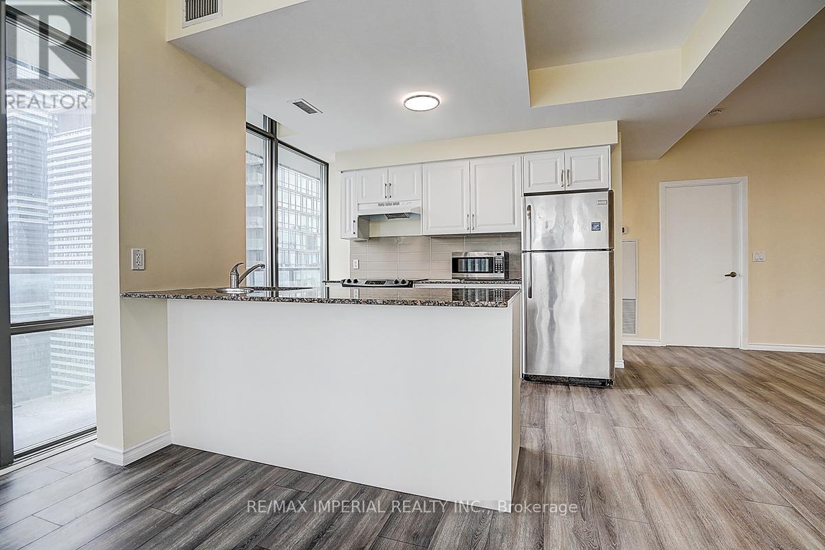 3405 - 832 Bay Street, Toronto, Ontario  M5S 1Z6 - Photo 33 - C12484908