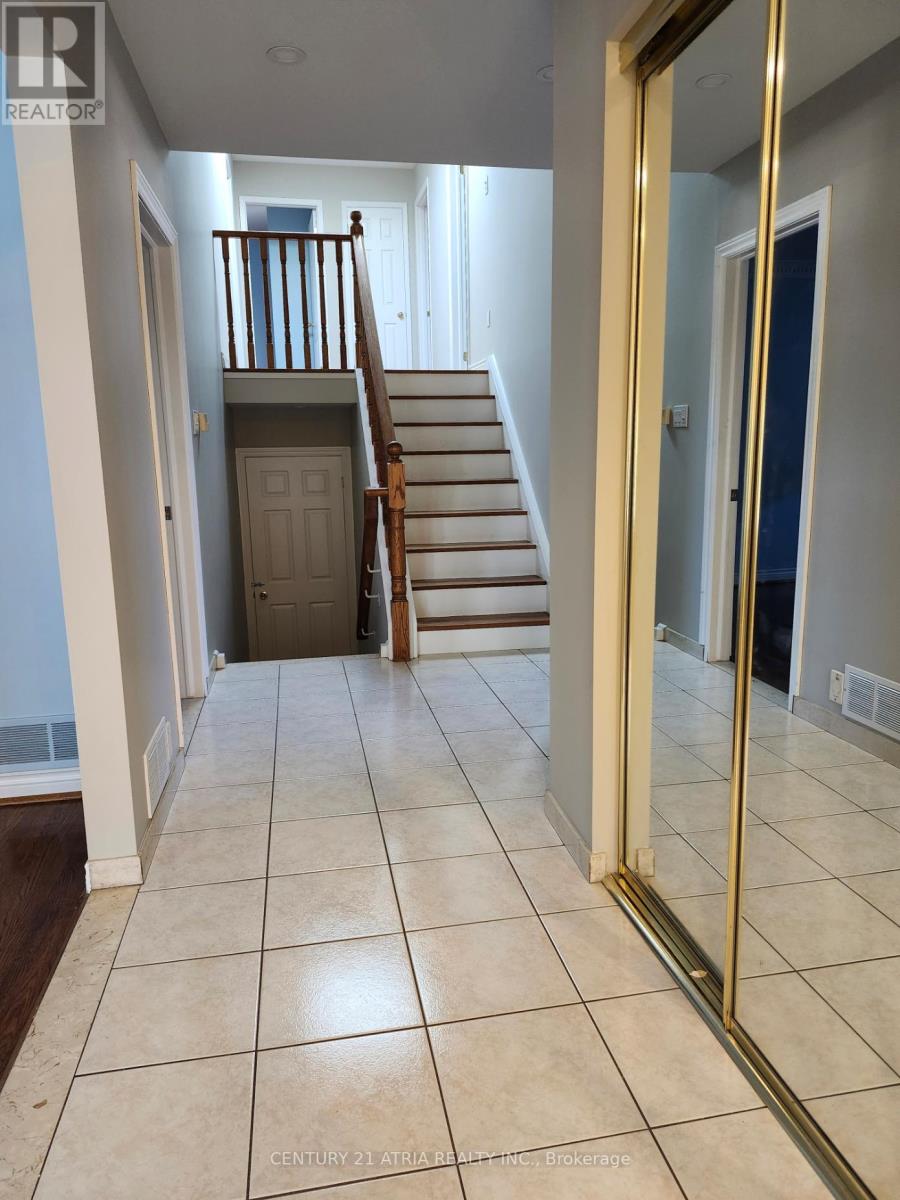 49 Chartland Boulevard S, Toronto, Ontario  M1S 2R5 - Photo 4 - E12484902
