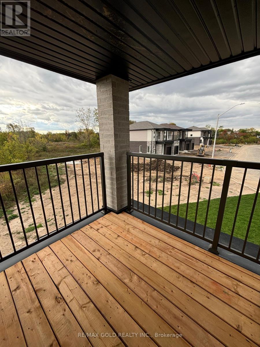 258 Wellandvale Drive, Welland, Ontario  L3C 0K3 - Photo 14 - X12481324