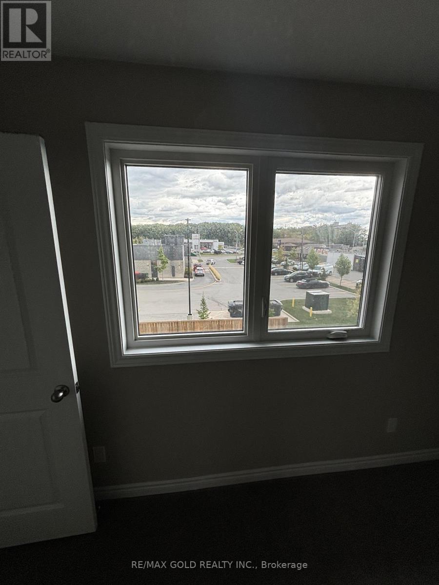 258 Wellandvale Drive, Welland, Ontario  L3C 0K3 - Photo 19 - X12481324