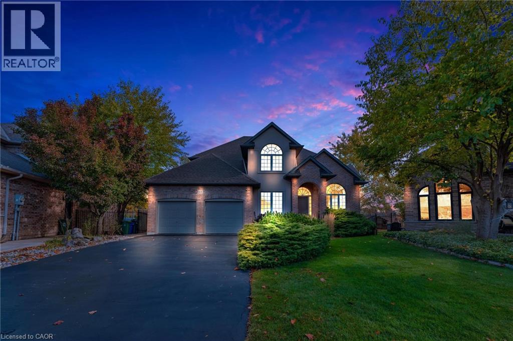 13 SWITZER Crescent, Hamilton, Ontario