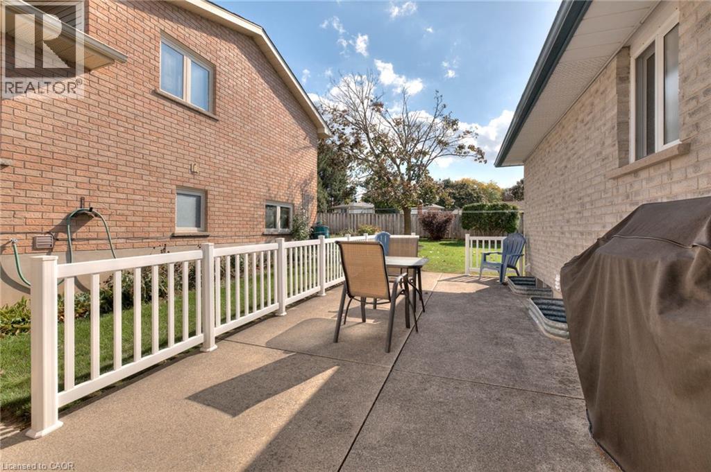 621 Sprucehurst Crescent, Waterloo, Ontario  N2V 2E3 - Photo 31 - 40775492