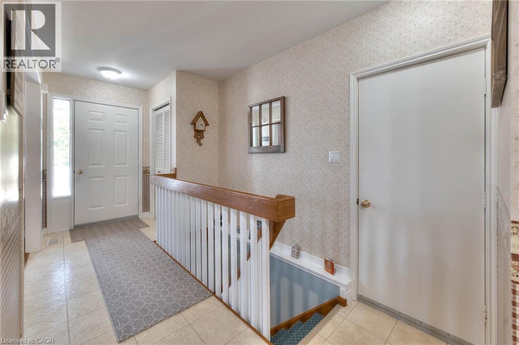 621 Sprucehurst Crescent, Waterloo, Ontario  N2V 2E3 - Photo 6 - 40775492