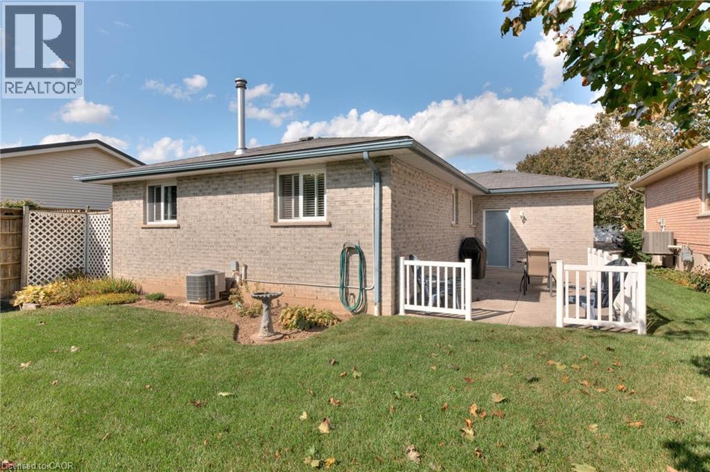 621 Sprucehurst Crescent, Waterloo, Ontario  N2V 2E3 - Photo 33 - 40775492