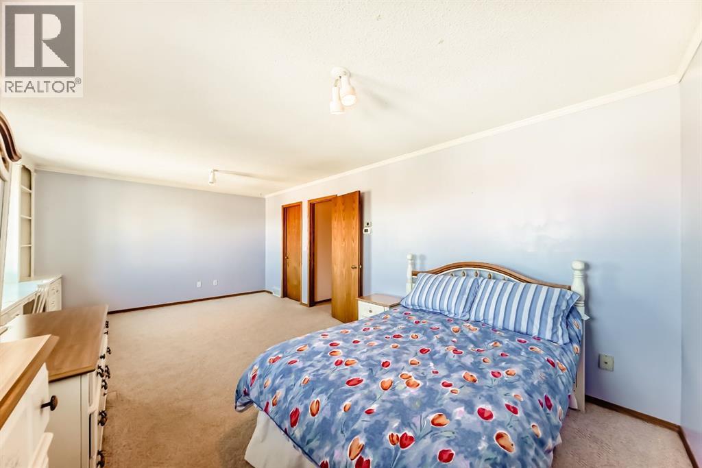 17 Santana Manor Nw, Calgary, Alberta  T3K 3M4 - Photo 28 - A2260143