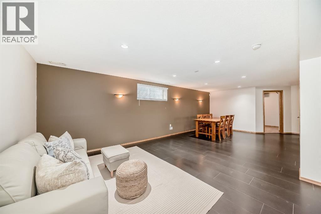 58 Panatella Lane Nw, Calgary, Alberta  T3K 6C5 - Photo 34 - A2267326