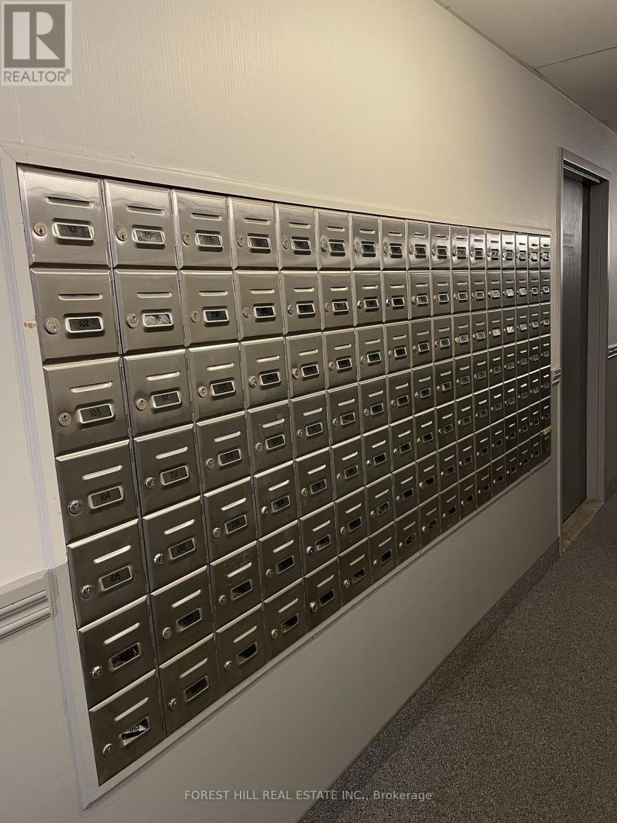 403 - 1600 Adelaide Street N, London North, Ontario  N5X 3H6 - Photo 5 - X12484925