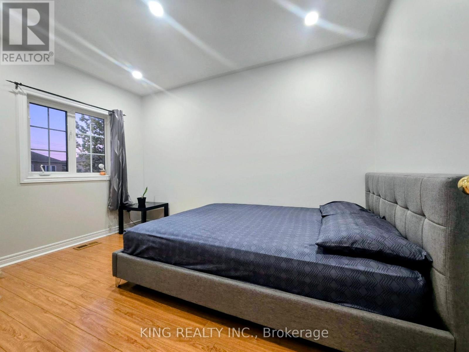 131 Royal Appian Crescent, Vaughan, Ontario  L4K 5L5 - Photo 21 - N12482922