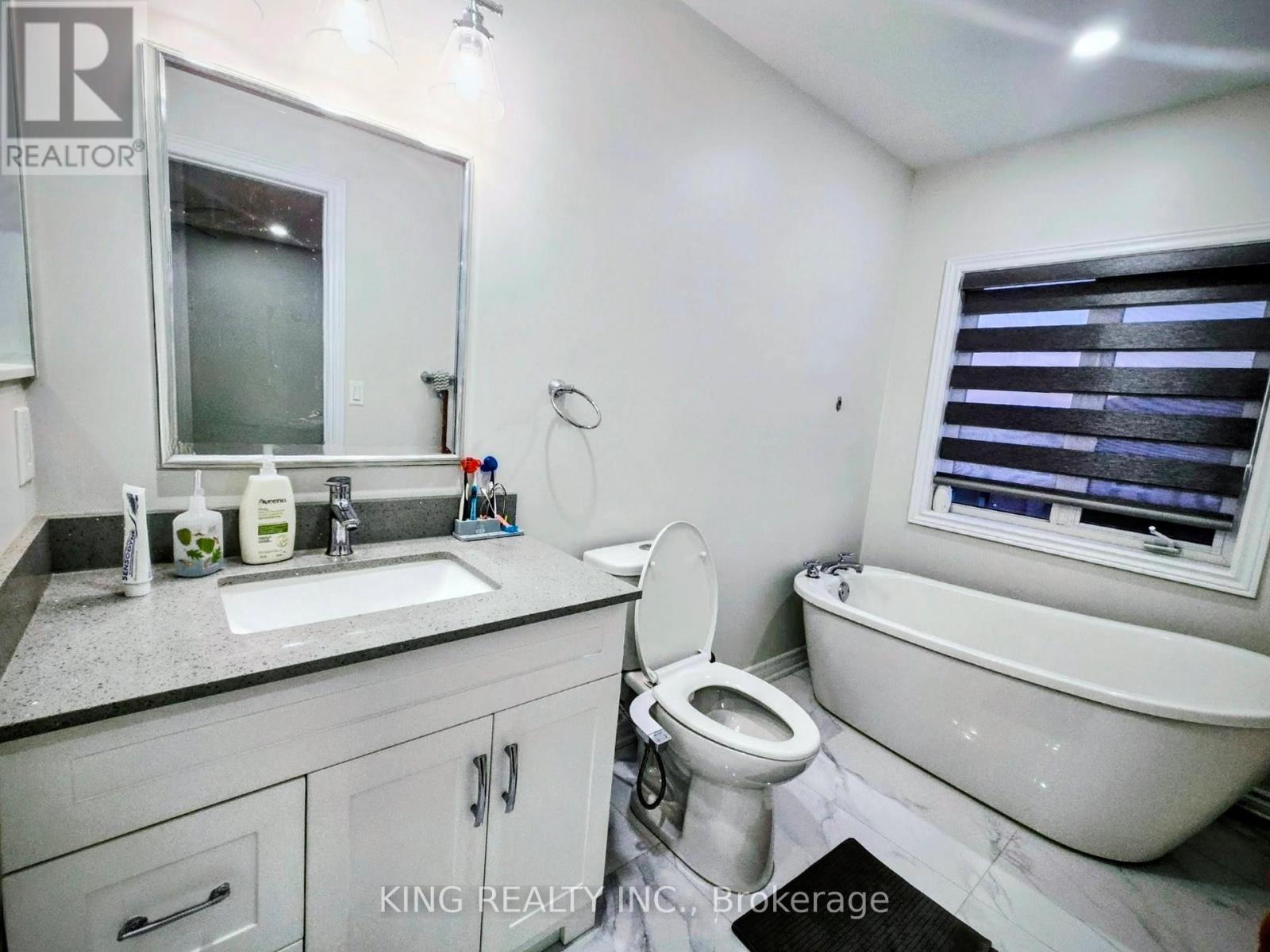 131 Royal Appian Crescent, Vaughan, Ontario  L4K 5L5 - Photo 17 - N12482922