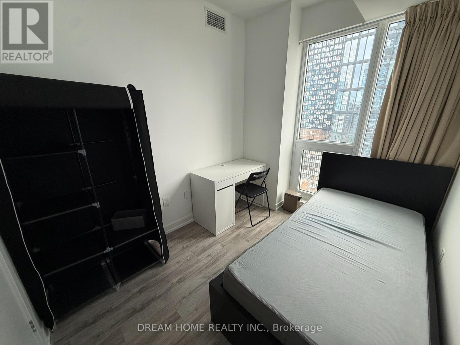 2310 - 77 Shuter Street, Toronto, Ontario  M5B 0B8 - Photo 3 - C12484916