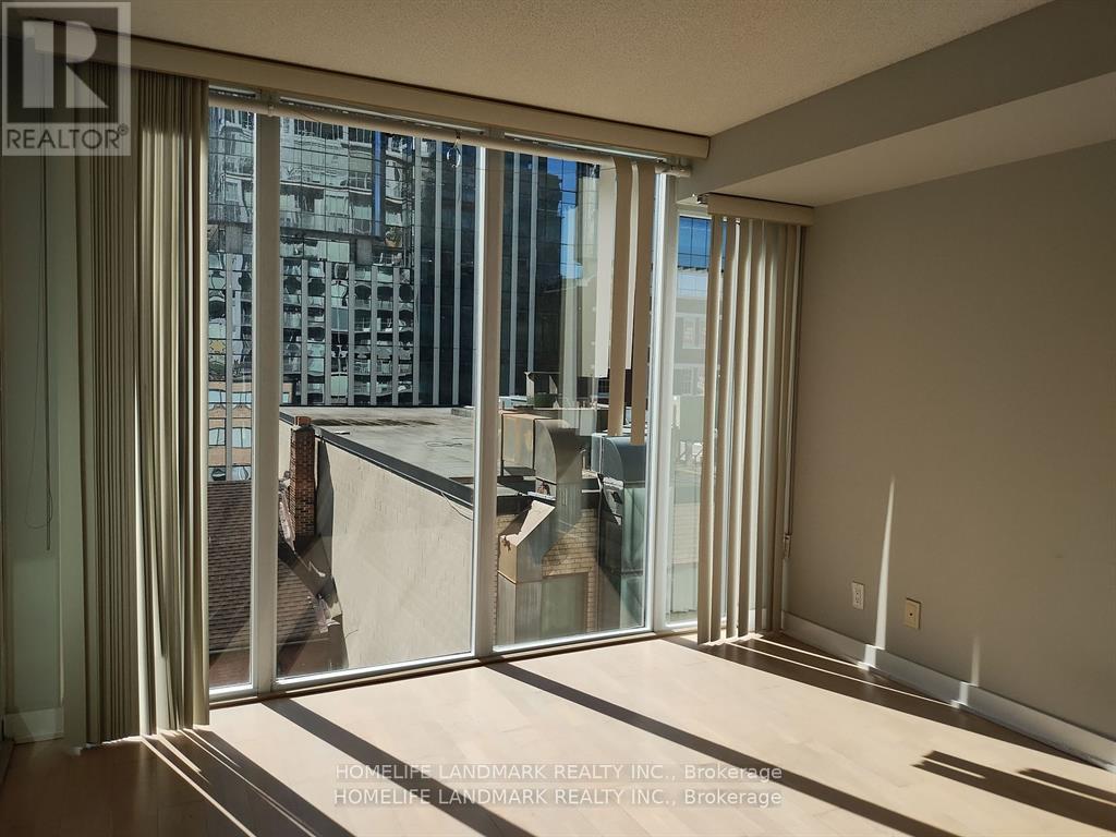 630 - 21 Nelson Street, Toronto, Ontario  M5V 1T8 - Photo 3 - C12484922