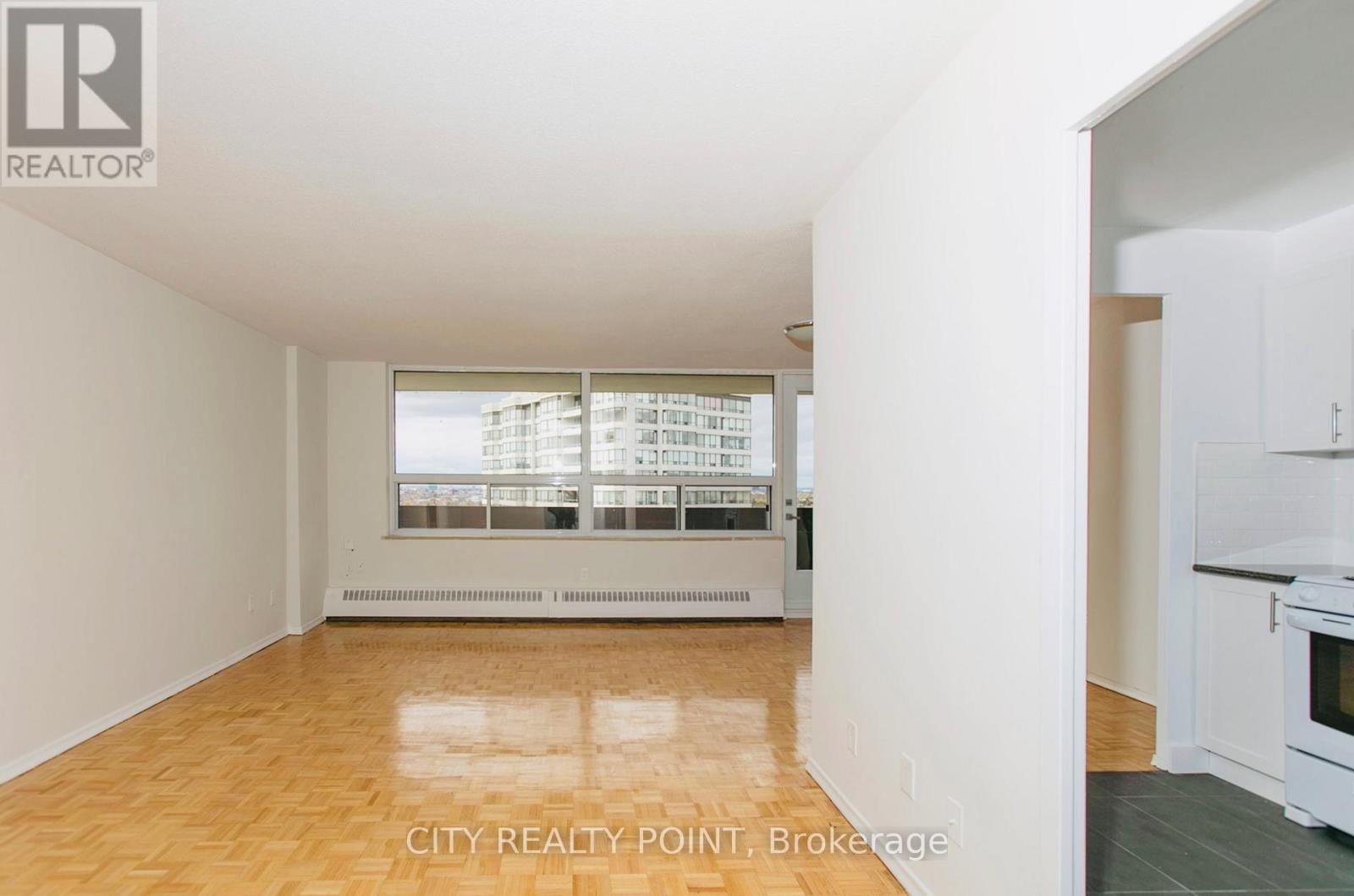 912 - 6200 Bathurst Street, Toronto, Ontario  M2R 2A3 - Photo 4 - C12484923