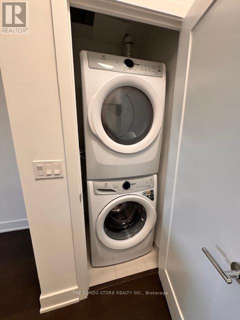 301 - 8 Manor Road W, Toronto, Ontario  M4S 0E6 - Photo 8 - C12484924