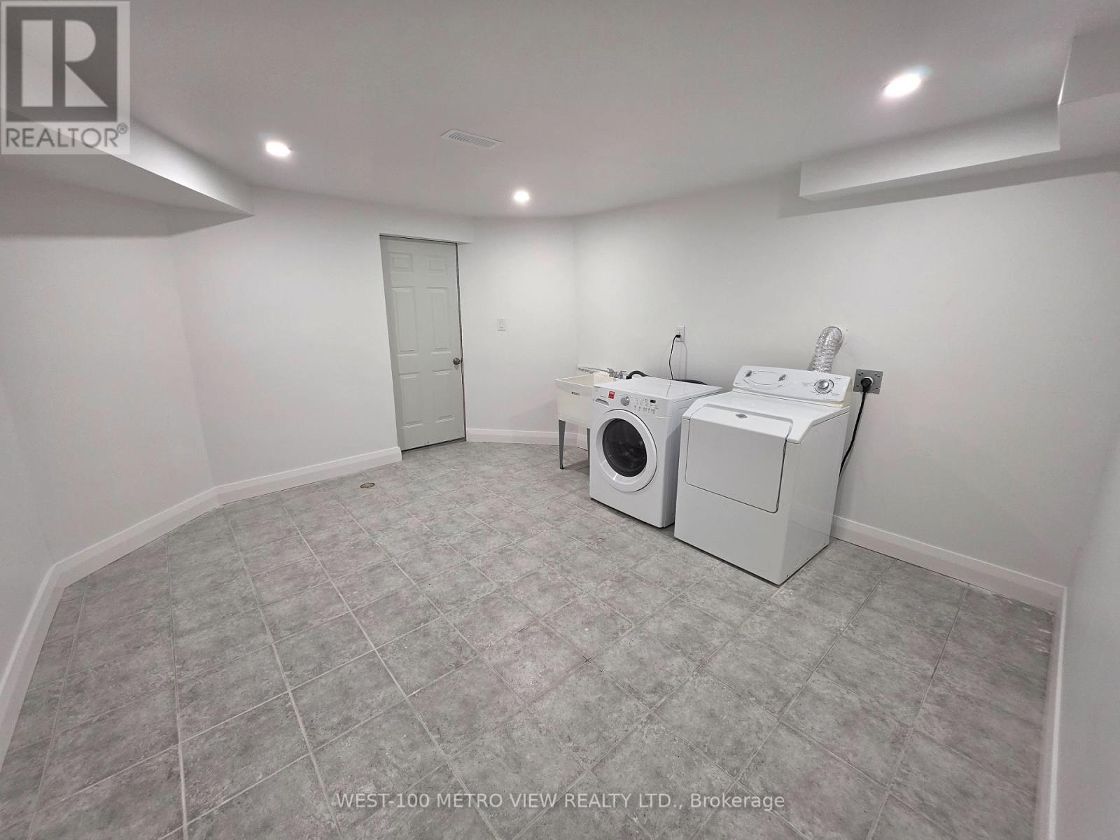 250 Sunset Ridge, Vaughan, Ontario  L4H 1Z7 - Photo 10 - N12484921