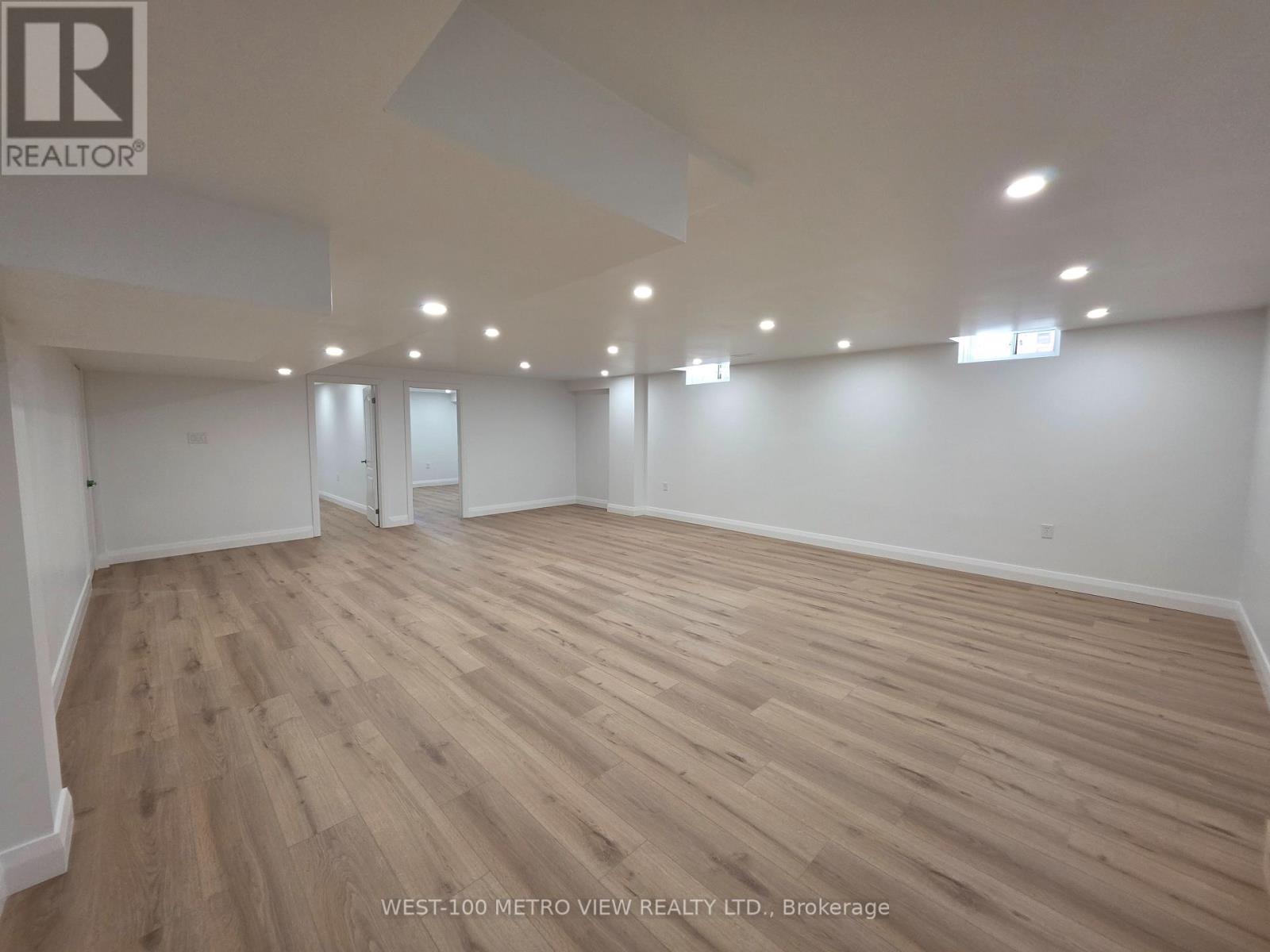 250 Sunset Ridge, Vaughan, Ontario  L4H 1Z7 - Photo 5 - N12484921